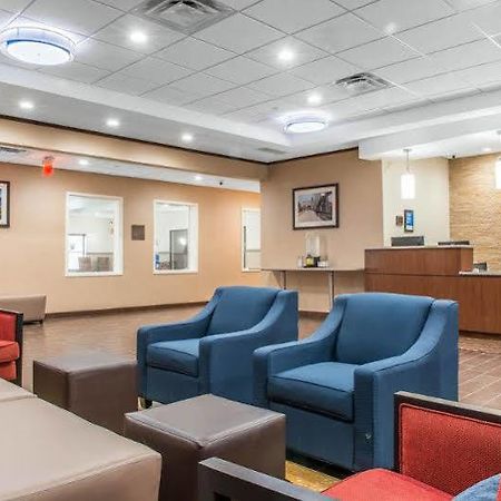 Comfort Inn & Suites Питтсбург Экстерьер фото